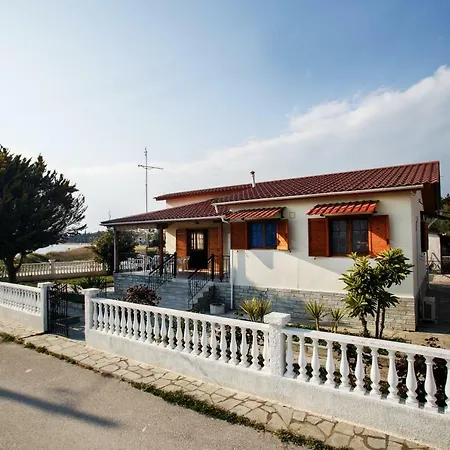 Halkidiki Seafront House 別荘