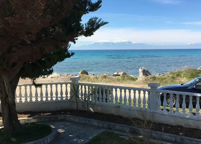 Halkidiki Seafront House Сasa de vacaciones Nea Kallikrateia