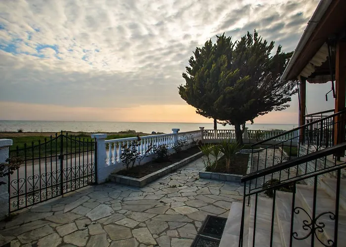 بيت للعطل Halkidiki Seafront House